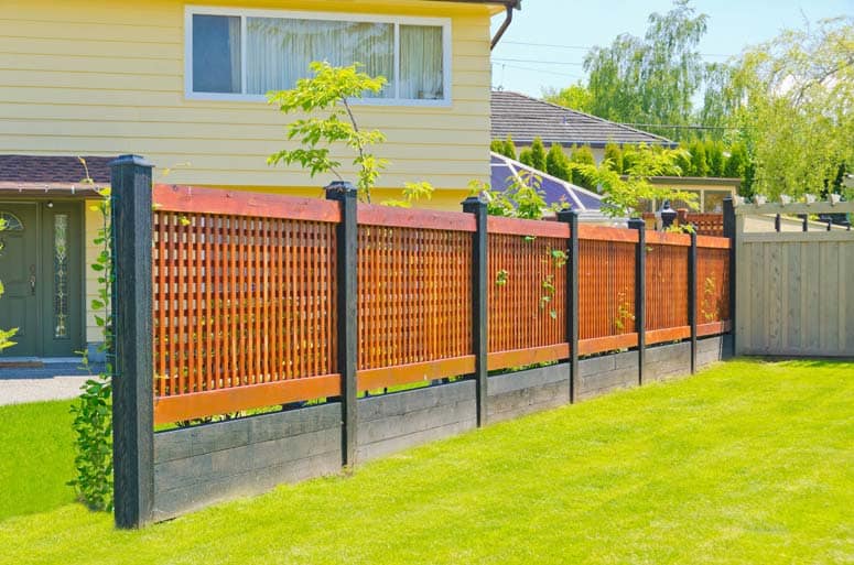 fence-wood-cross-lath-ss